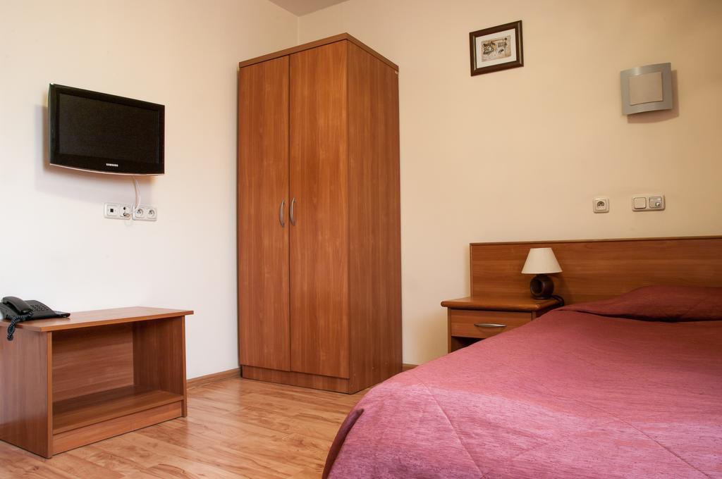 Hotel Sutoris Salzberg Zimmer foto