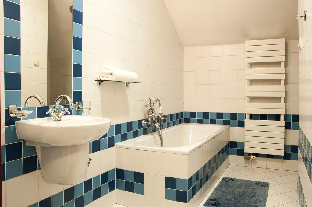 Hotel Sutoris Salzberg Zimmer foto